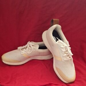 Men's Cream and Tan Sneakers